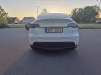 Tesla Model Y 0.0 88kW thumbnail
