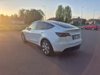 Tesla Model Y 0.0 88kW thumbnail