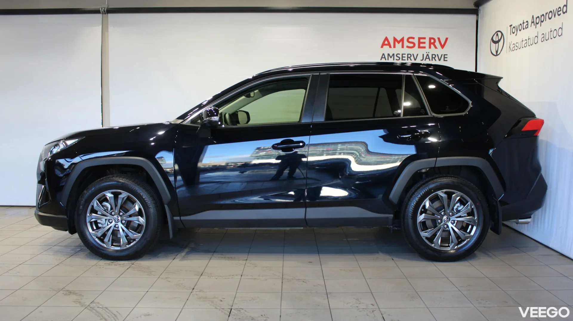 Toyota RAV4 Luxury Limited 2.5 131kW