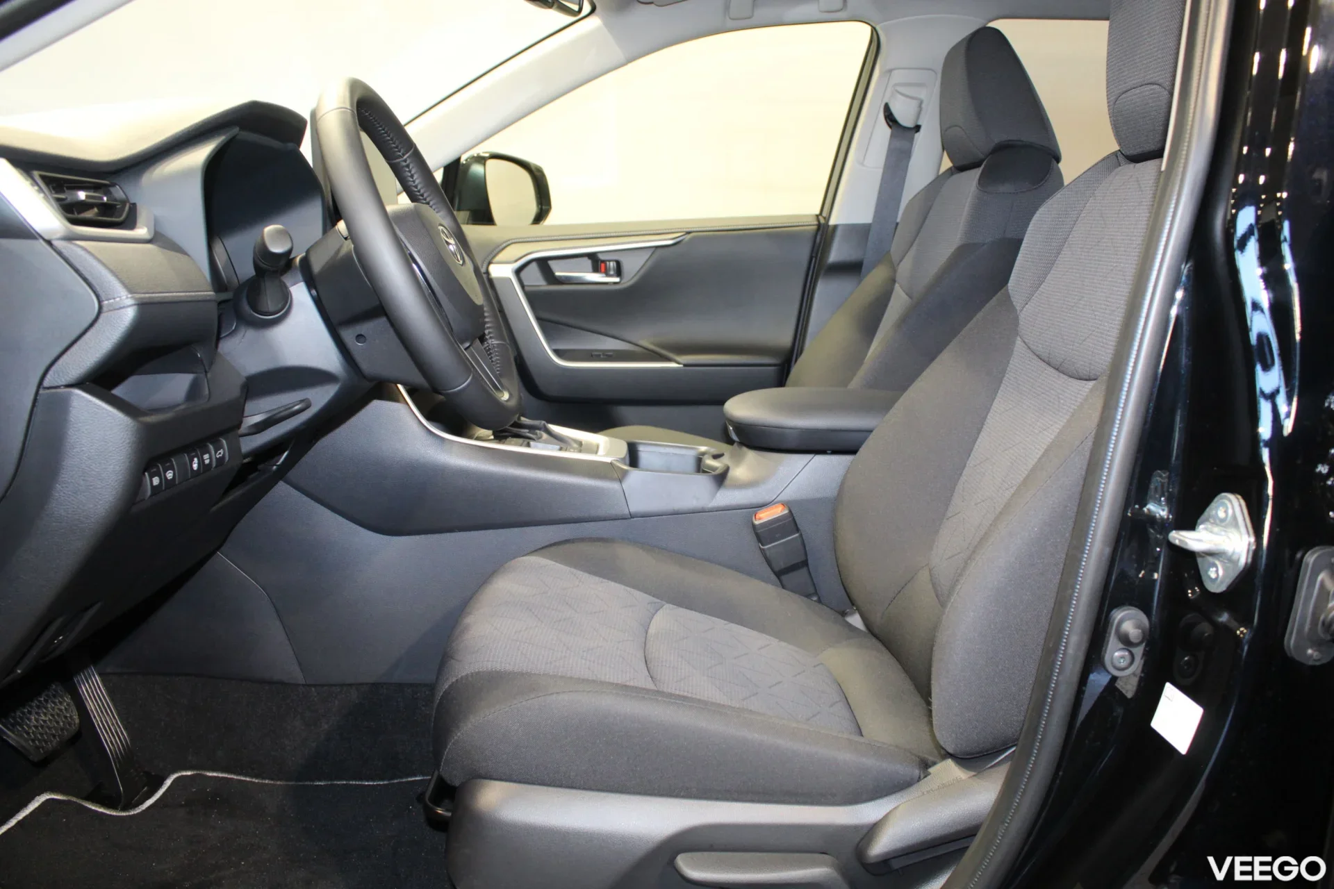 Toyota RAV4 Luxury Limited 2.5 131kW