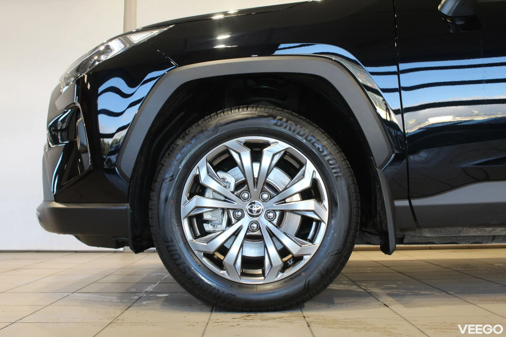 Toyota RAV4 Luxury Limited 2.5 131kW