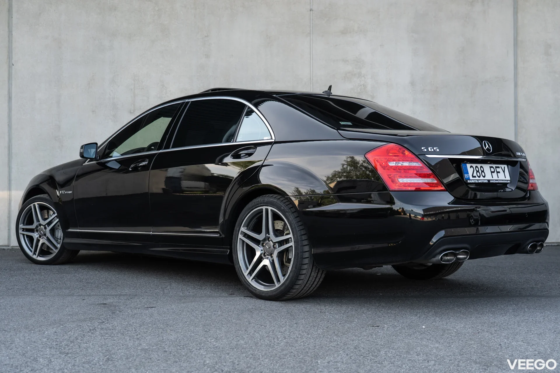 Mercedes-Benz S65 AMG 6.0 450kW