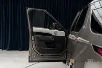 Land Rover Discovery D250 MHEV 249hk R Dynamic Pano 360 183kW thumbnail