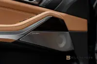 BMW X5 xDrive50e M Sport B&W Panorama HUD Luftfjädring 360kW thumbnail