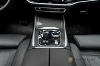BMW X7 M60i xDrive M Sport Pro Executive SkyLounge B&W 390kW thumbnail