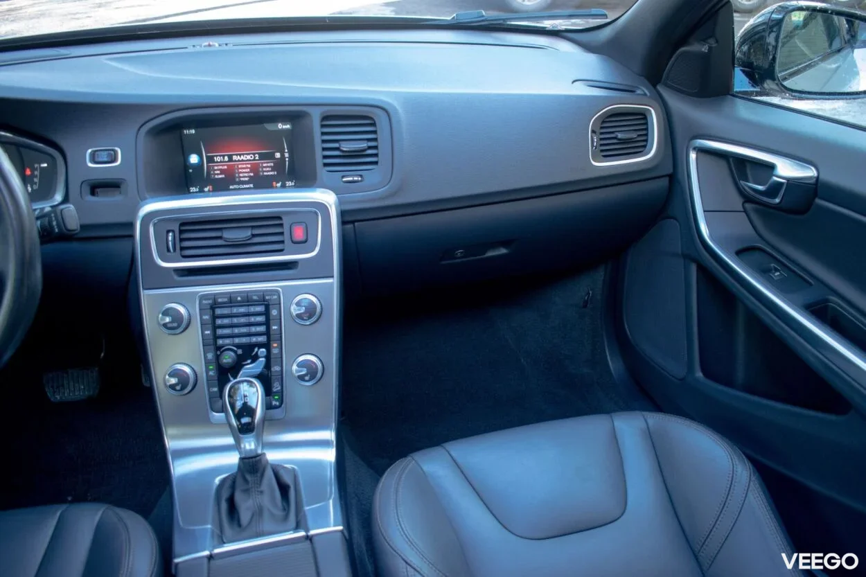 Volvo S60 Cross Country AWD Summum Intelli PRO Xenium Wntr 2.4 140kW