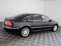Volkswagen Phaeton 3.2 178kW thumbnail
