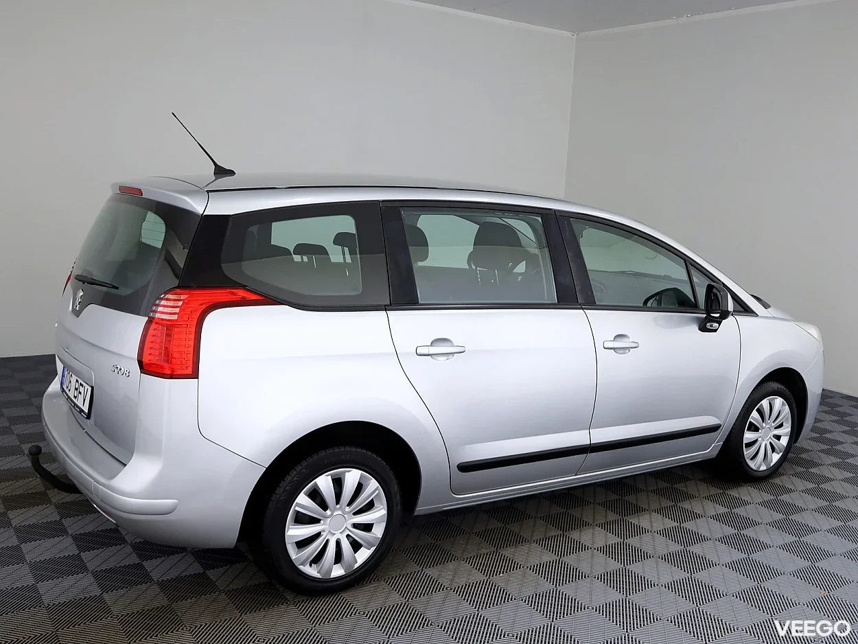 Peugeot 5008 1.6 88kW