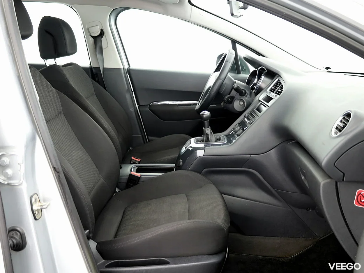 Peugeot 5008 1.6 88kW