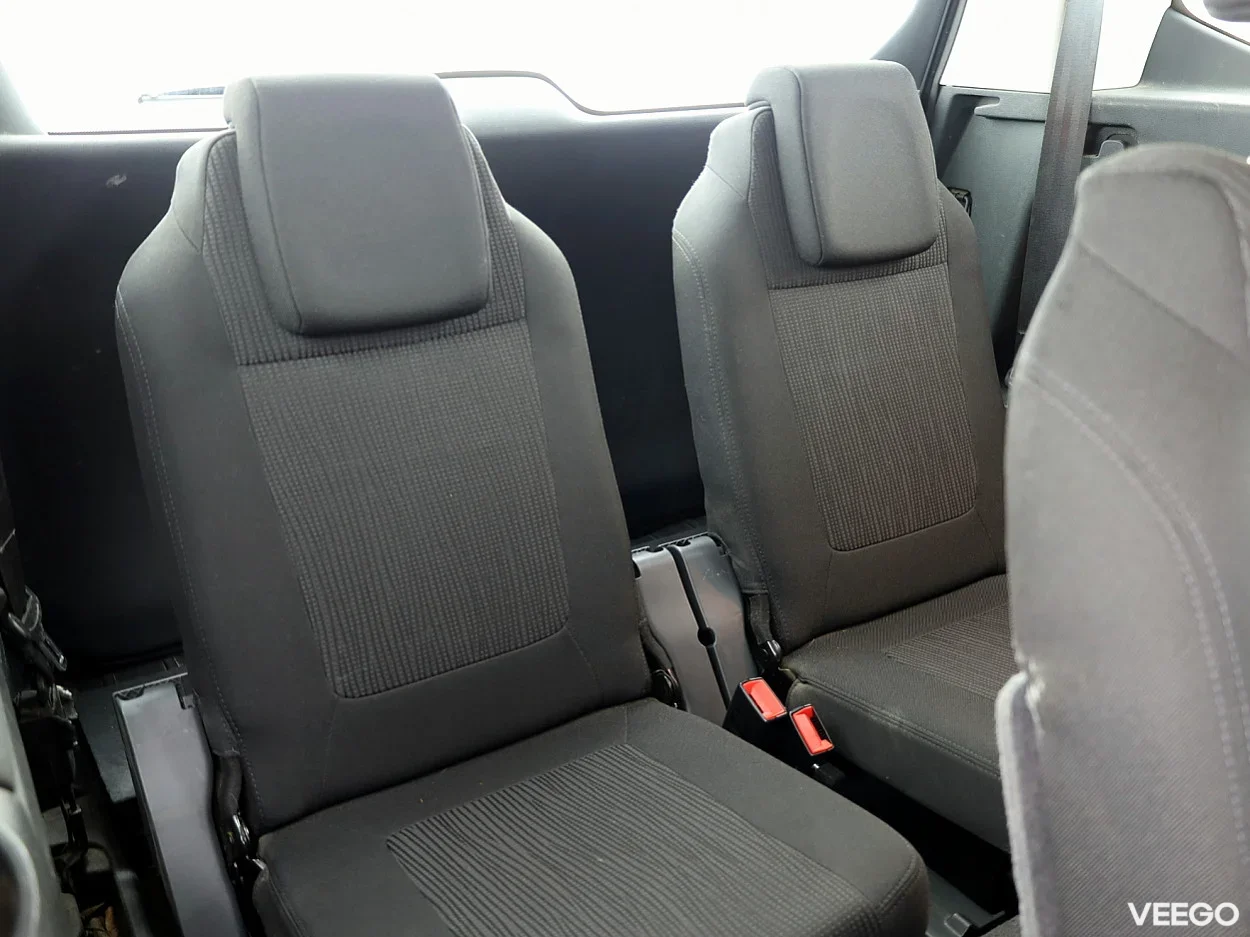 Peugeot 5008 1.6 88kW