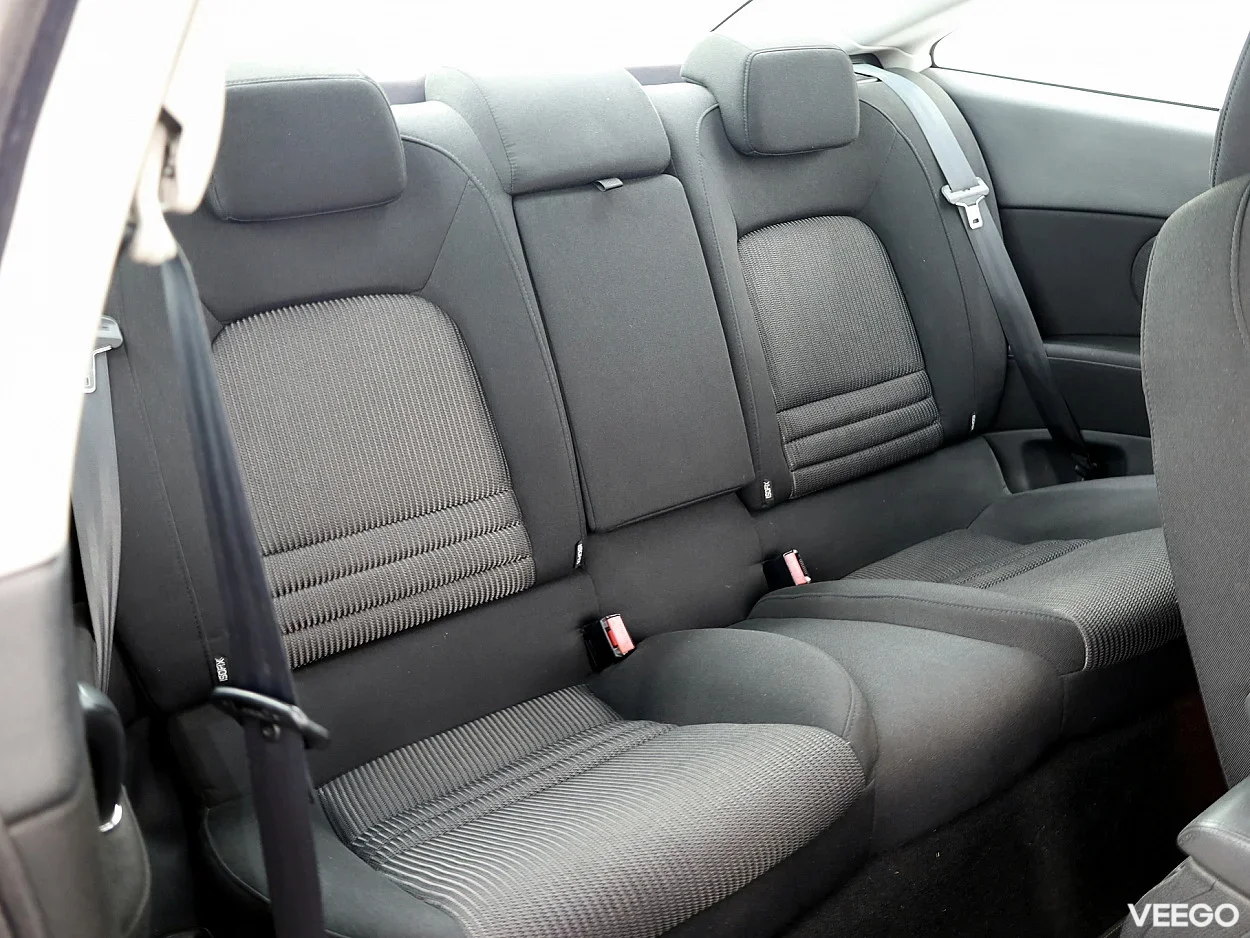 Peugeot 407 Coupe 2.2 121kW