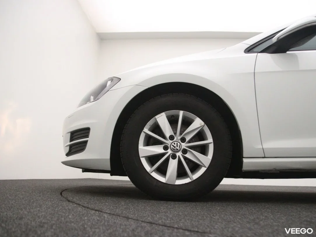 Volkswagen Golf 1.6 81kW