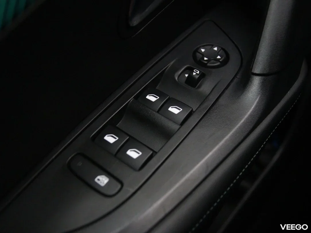 Peugeot 2008 1.2 96kW