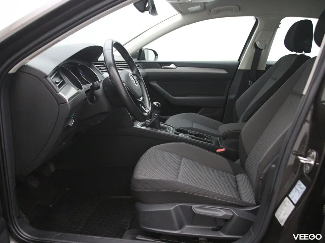 Volkswagen Passat 1.4 92kW