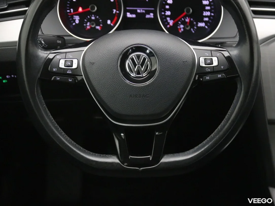 Volkswagen Passat 1.4 92kW