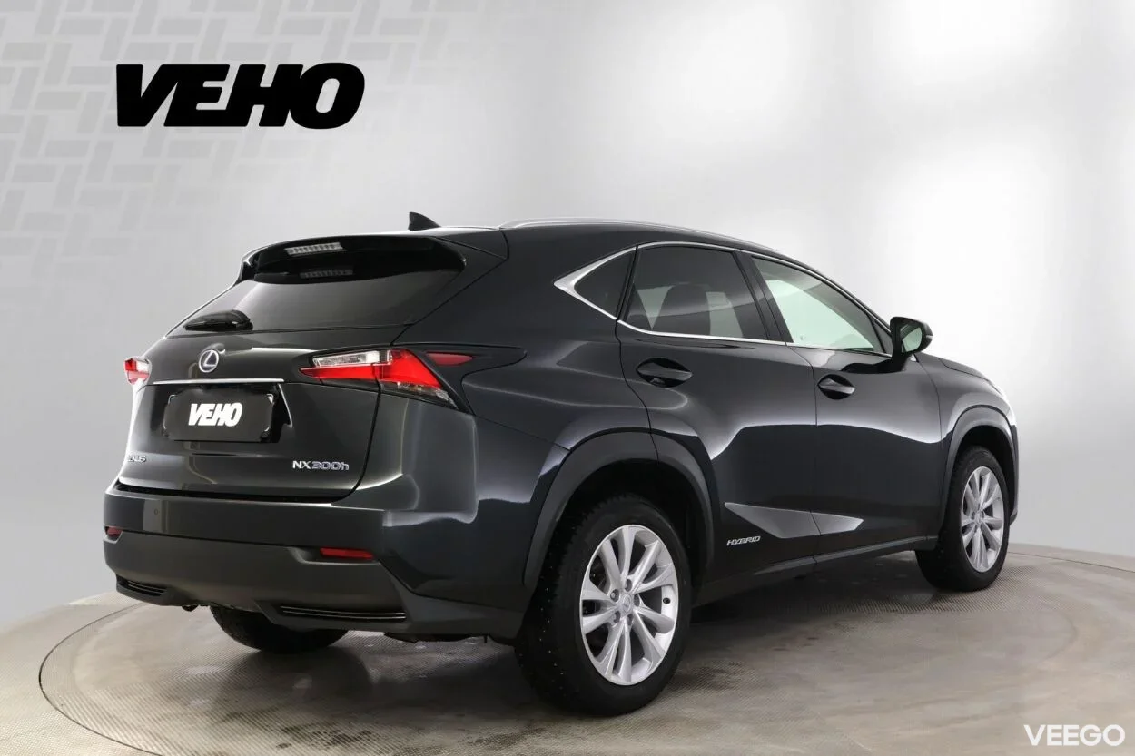 Lexus NX 300h AWD Business Line 2.5 114kW