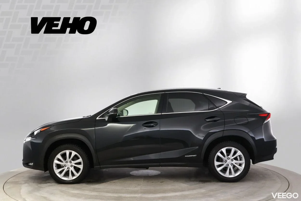 Lexus NX 300h AWD Business Line 2.5 114kW