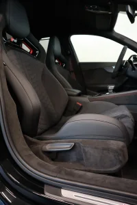 Audi RS 4 331kW thumbnail