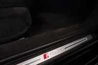 Audi RS 4 331kW thumbnail