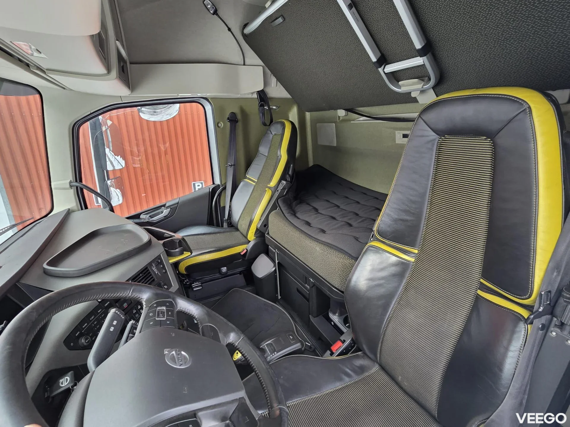 Volvo FH16 GCW 180 ton / DOLLY / RETARDER / GLOBE XL + VANG TRAILER 552kW