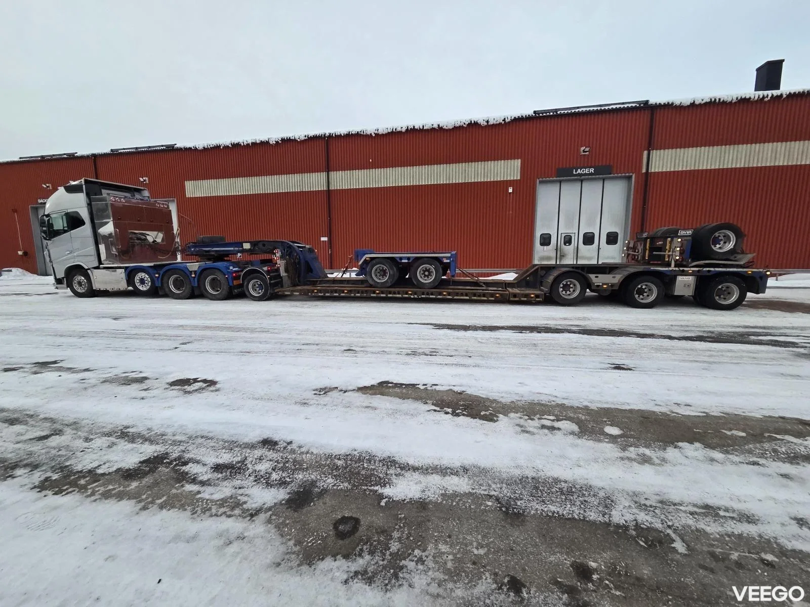 Volvo FH16 GCW 180 ton / DOLLY / RETARDER / GLOBE XL + VANG TRAILER 552kW