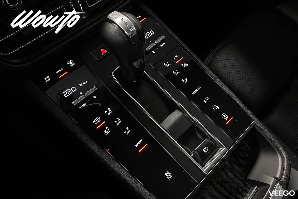 Porsche Macan PDK 265HK /Pano /Bose /360 /Drag /Värmare /4.95% 195kW