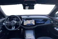 Mercedes-Benz E220 d AMG night pakett 2 145kW thumbnail