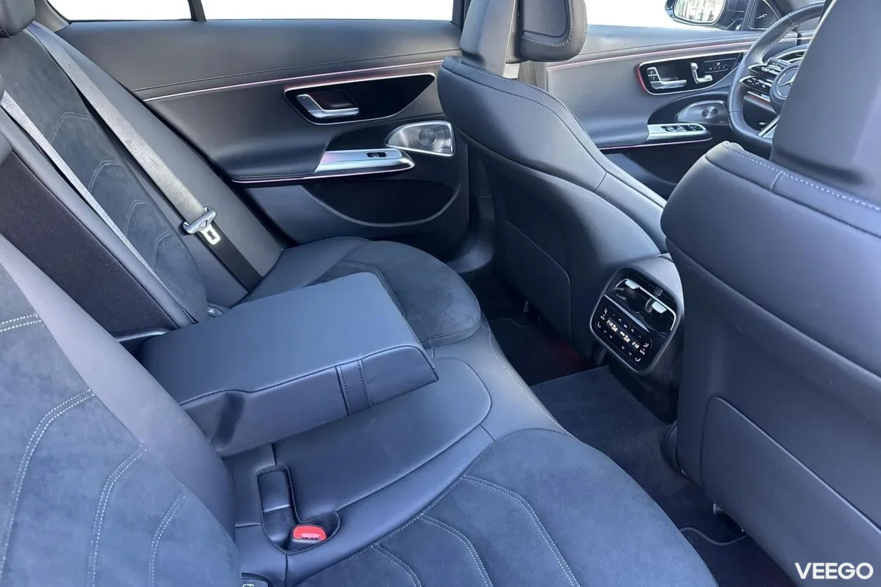 Mercedes-Benz E220 d AMG night pakett 2 145kW