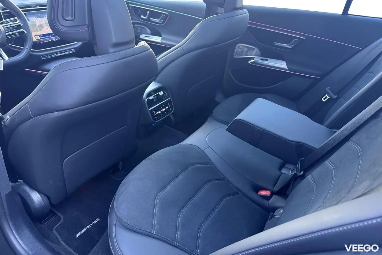 Mercedes-Benz E220 d AMG night pakett 2 145kW