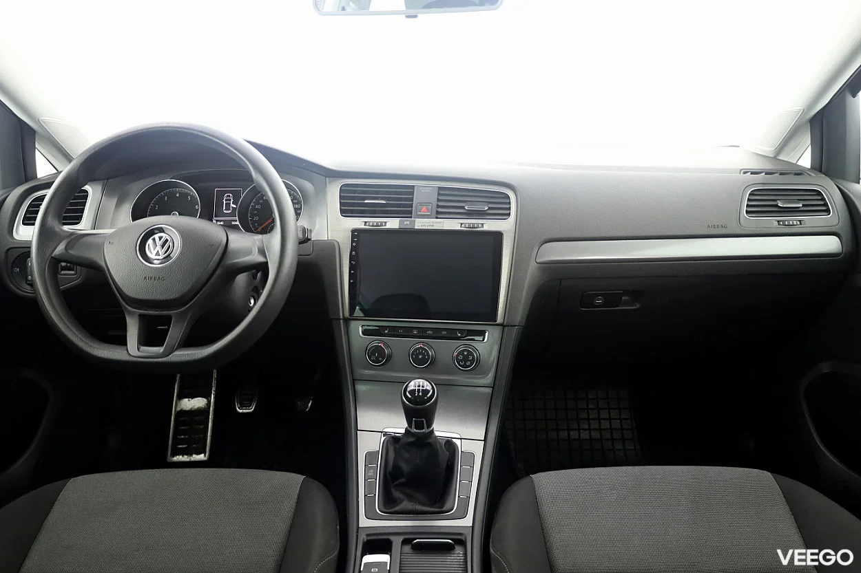 Volkswagen Golf 1.2 63kW