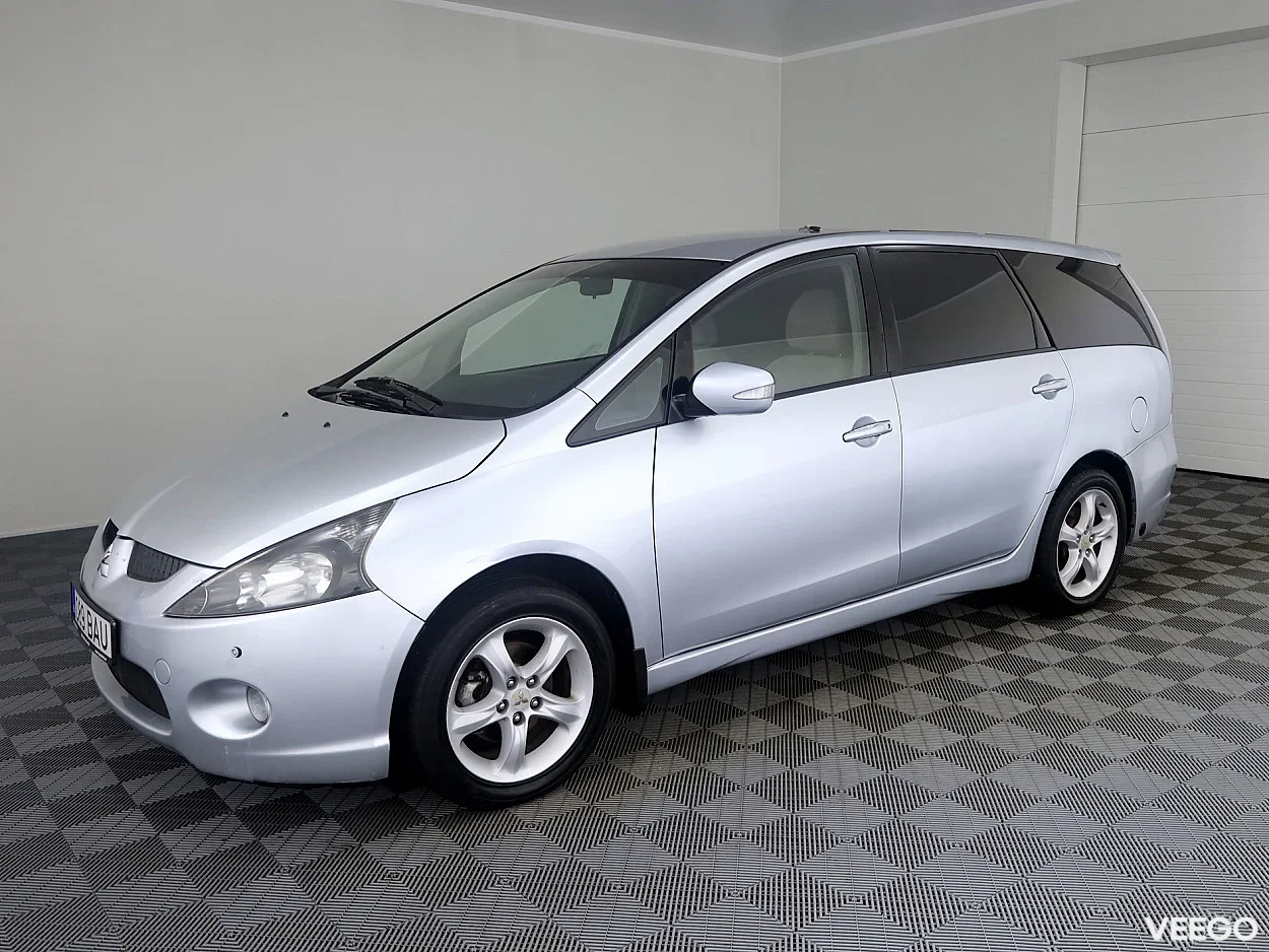 Mitsubishi Grandis 2.4 121kW