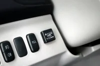 Mitsubishi Grandis 2.4 121kW thumbnail