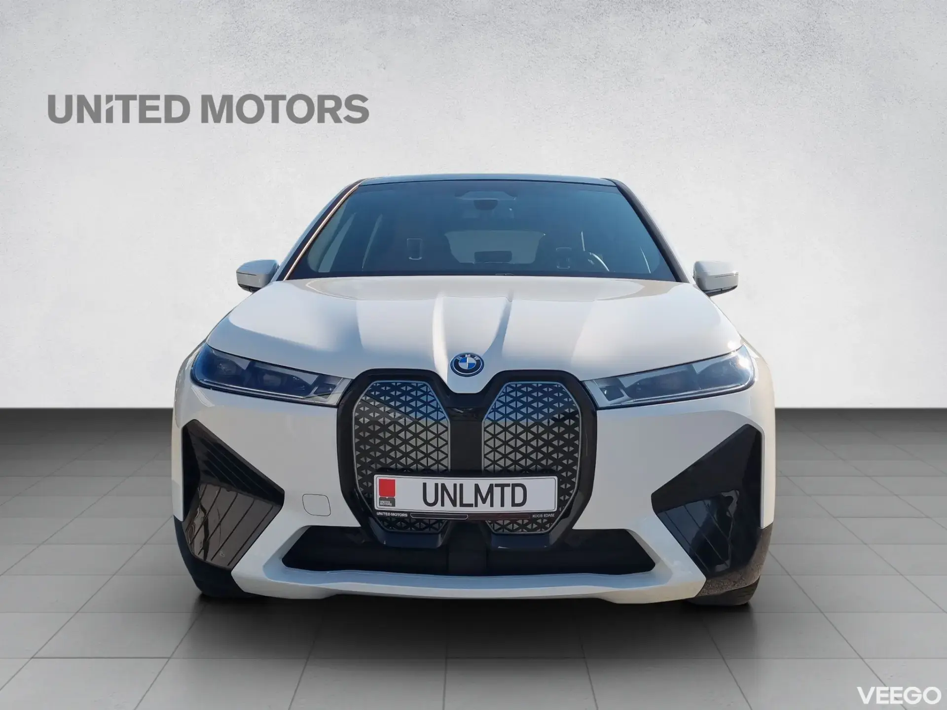 BMW iX Sportpakett 240kW