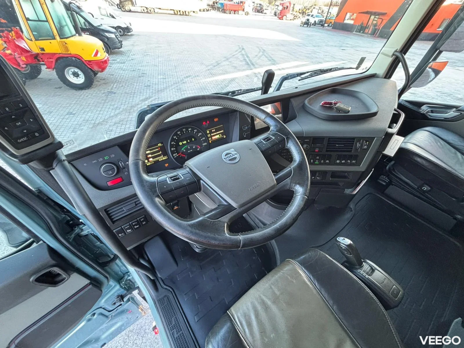 Volvo FH460 PK 22002 / PLATFORM L=6243 / TANDEM AXLE LIFT 345kW