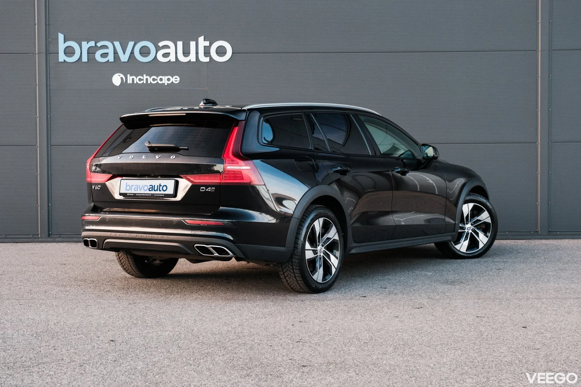 Volvo V60 Cross Country AWD Pro 2 140kW
