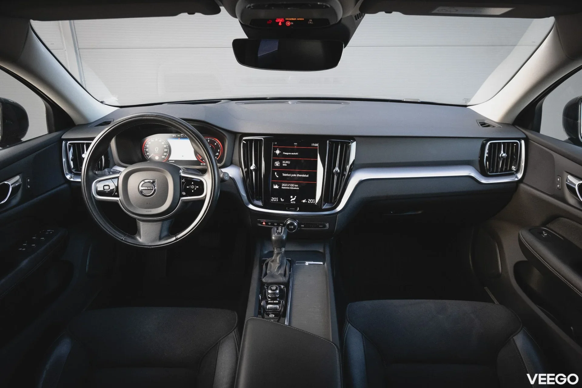 Volvo V60 Cross Country AWD Pro 2 140kW