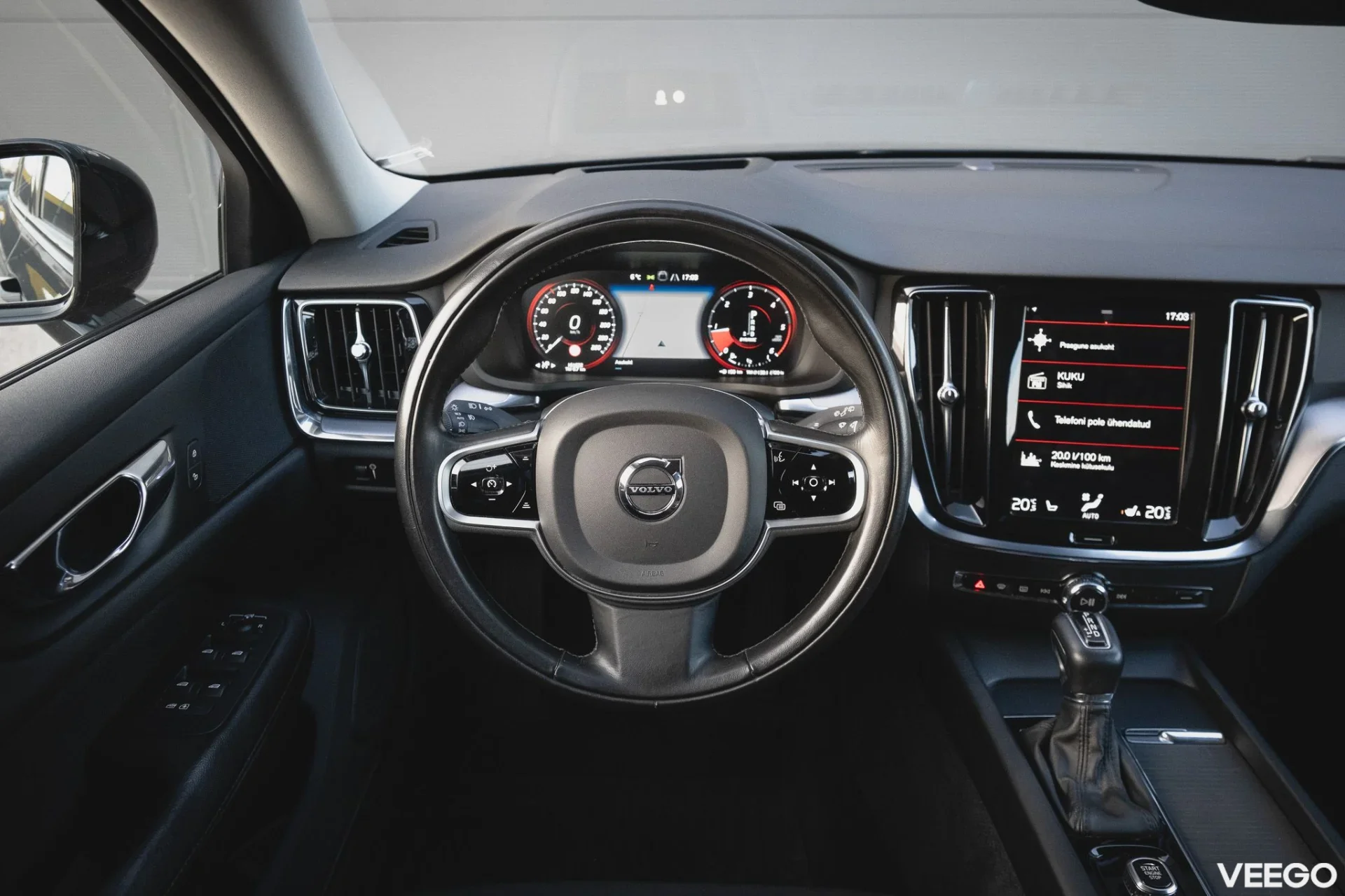 Volvo V60 Cross Country AWD Pro 2 140kW