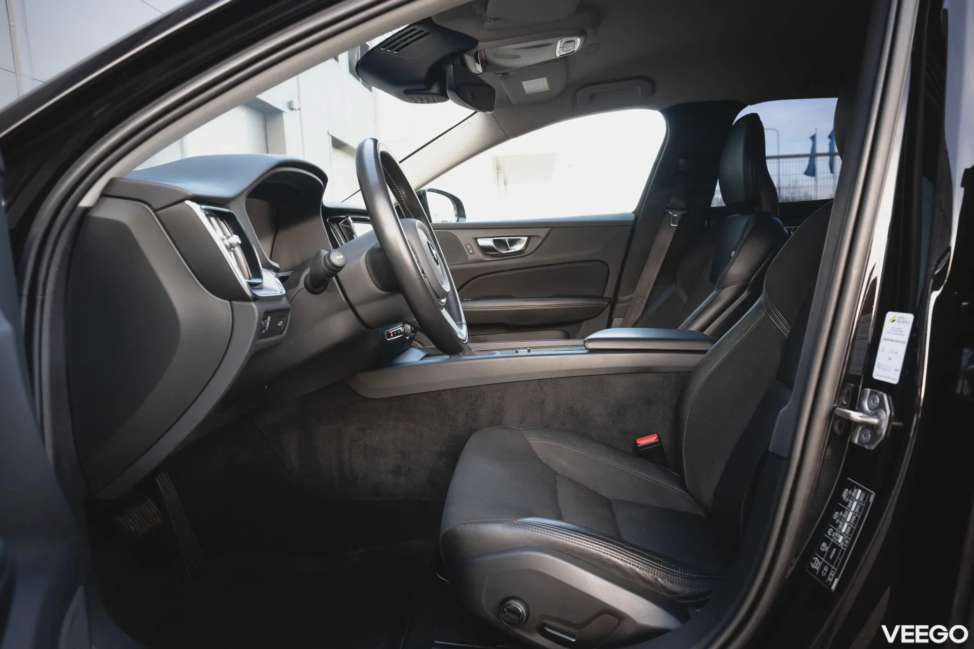 Volvo V60 Cross Country AWD Pro 2 140kW