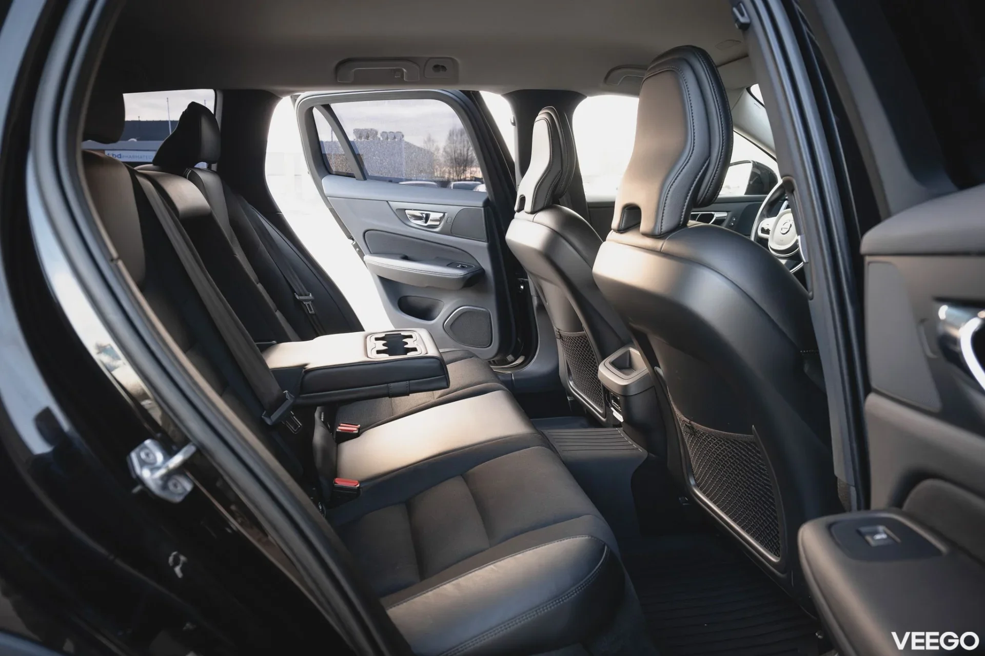 Volvo V60 Cross Country AWD Pro 2 140kW