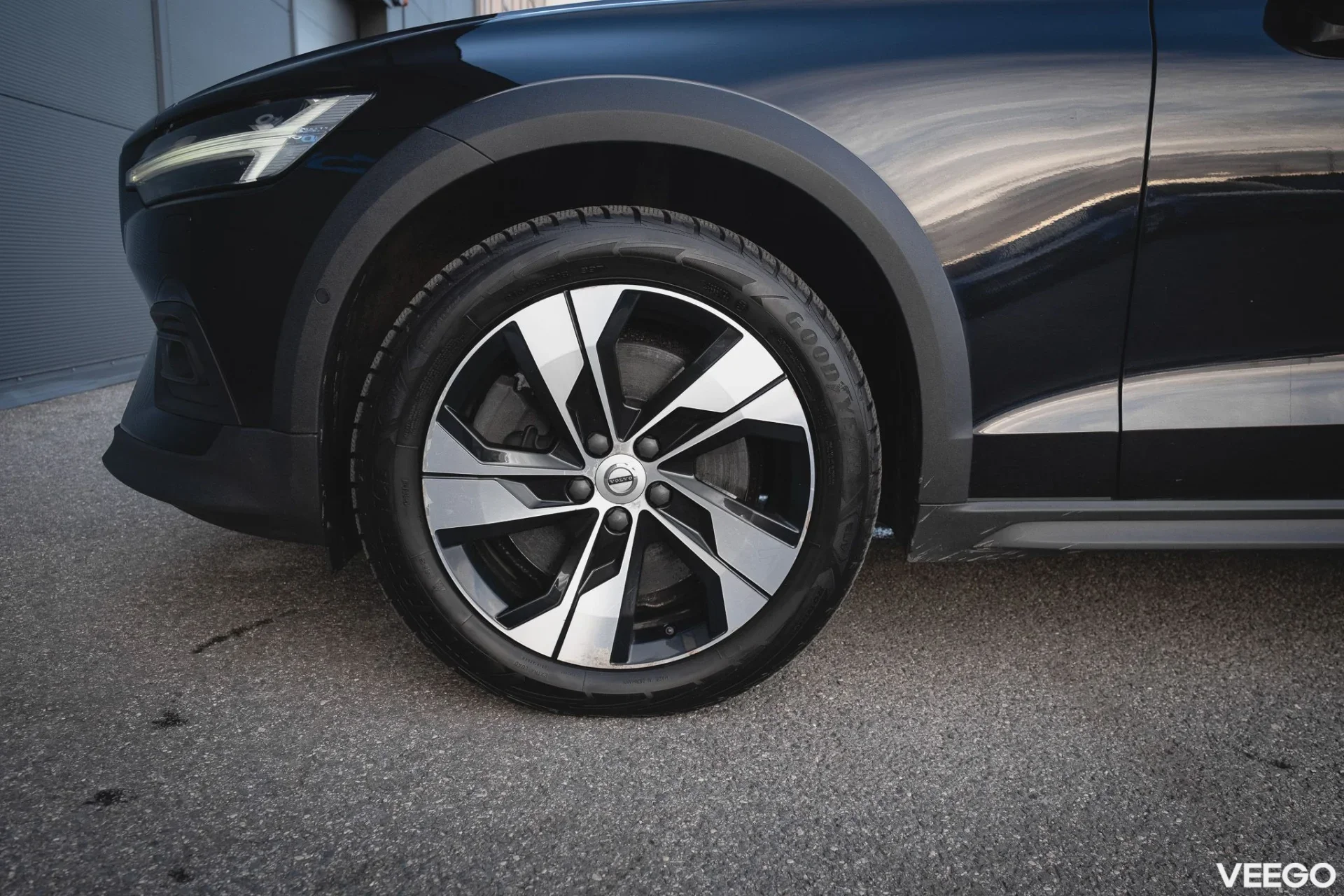 Volvo V60 Cross Country AWD Pro 2 140kW