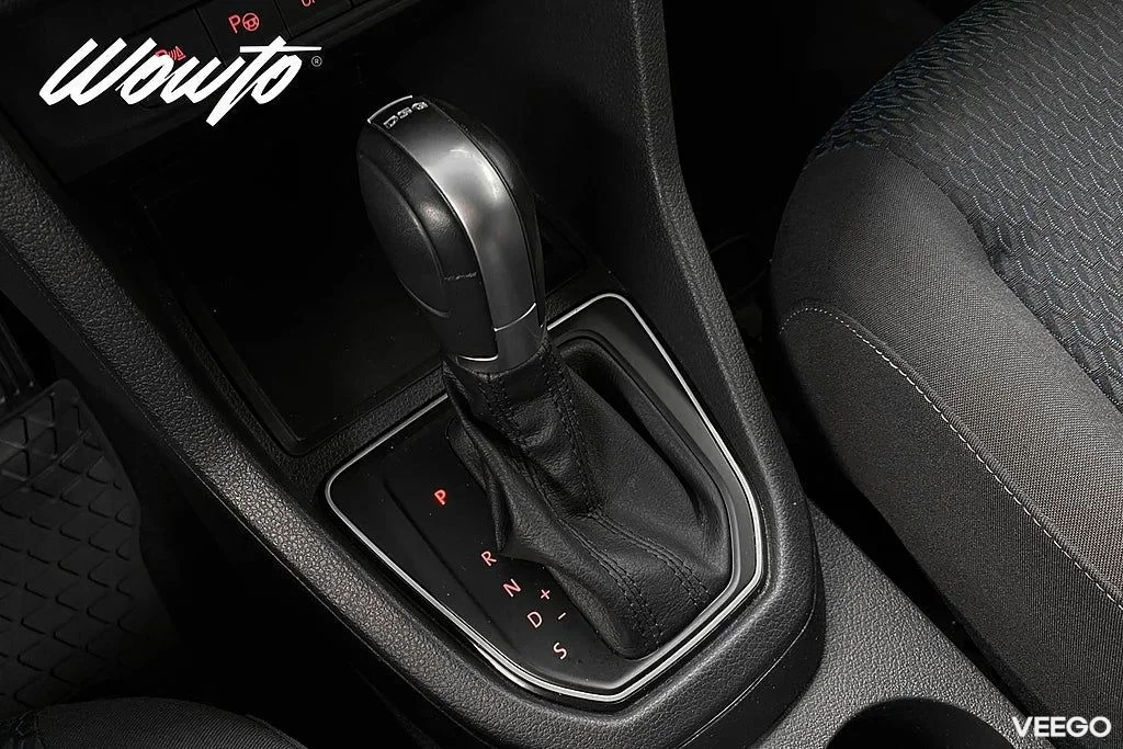 Volkswagen Caddy Maxi Life 1.4 TSI DSG 7-Sits /Värmare /Moms/4.95% 92kW