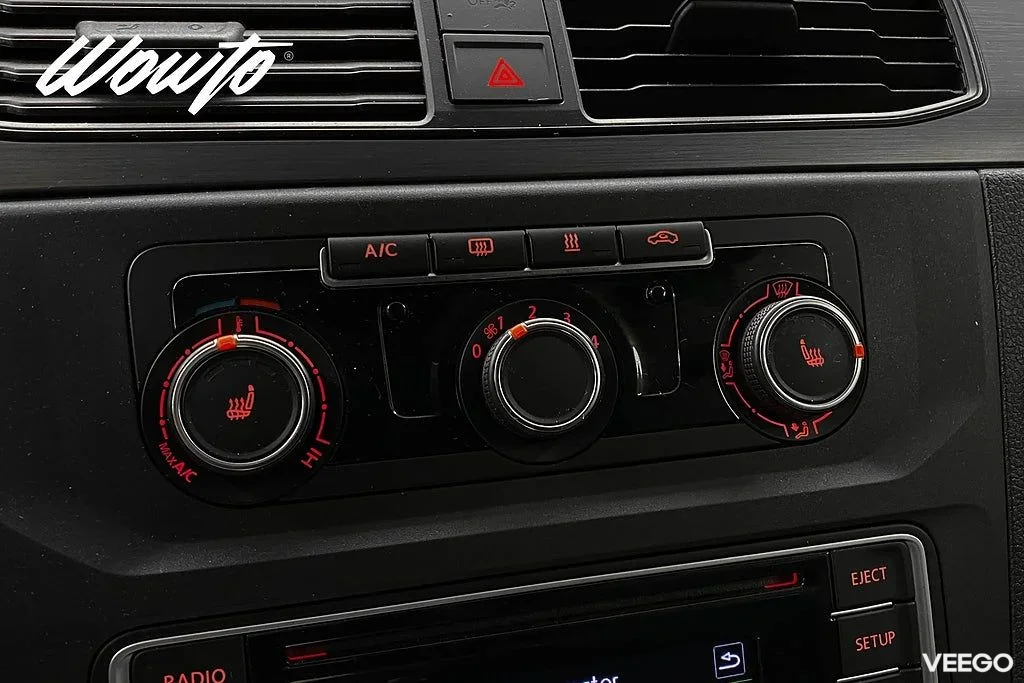 Volkswagen Caddy Maxi Life 1.4 TSI DSG 7-Sits /Värmare /Moms/4.95% 92kW