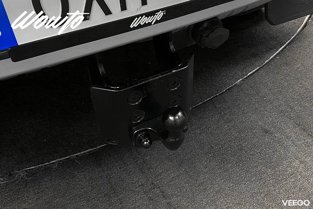 Land Rover Defender 110 D200 /Värmare /360 /Meridian/Se Spec/4.95% 147kW