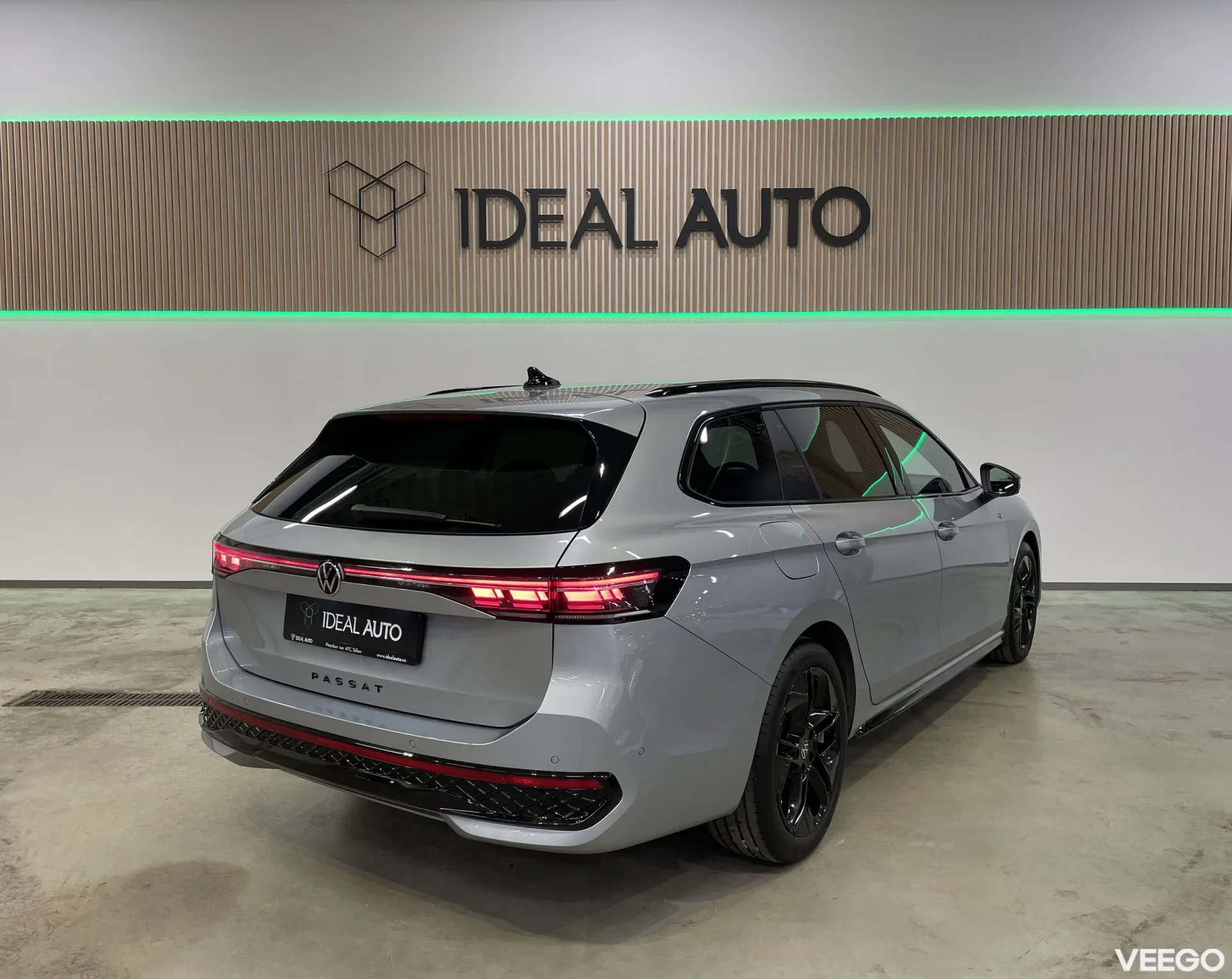 Volkswagen Passat Variant 4Motion R-Line Black Style 142kW