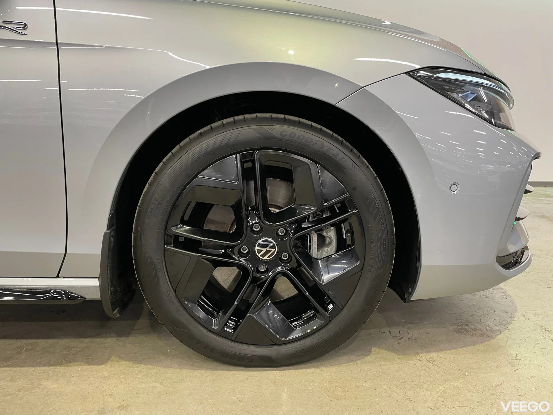 Volkswagen Passat Variant 4Motion R-Line Black Style 142kW