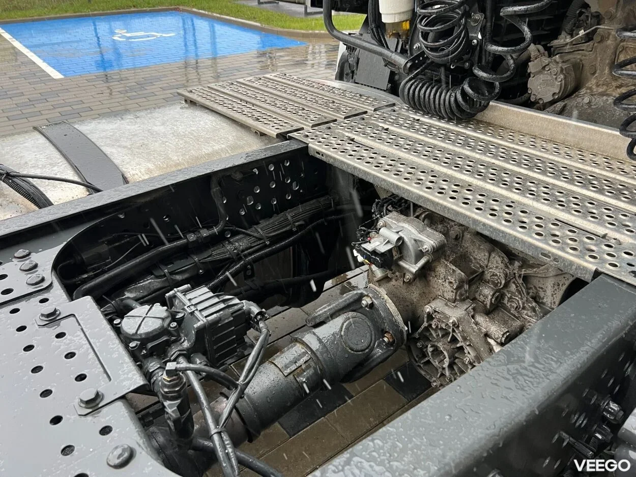 Mercedes-Benz Actros 1845 F 12.8 330kW