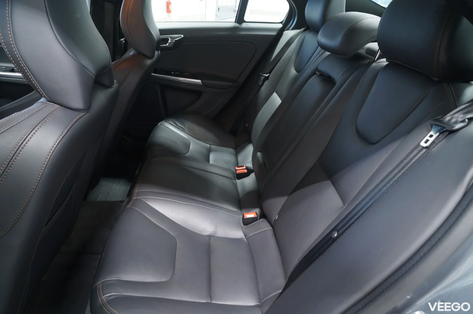 Volvo S60 Cross Country - 2.4 140kW