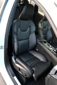 Volvo XC60 AWD H&K INSCRIPTION XENIUM INTELLI SAFE 2 251kW thumbnail