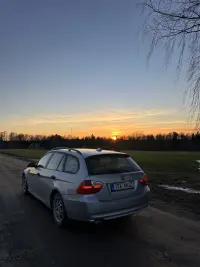 BMW 320 2.0 120kW thumbnail