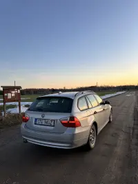 BMW 320 2.0 120kW thumbnail